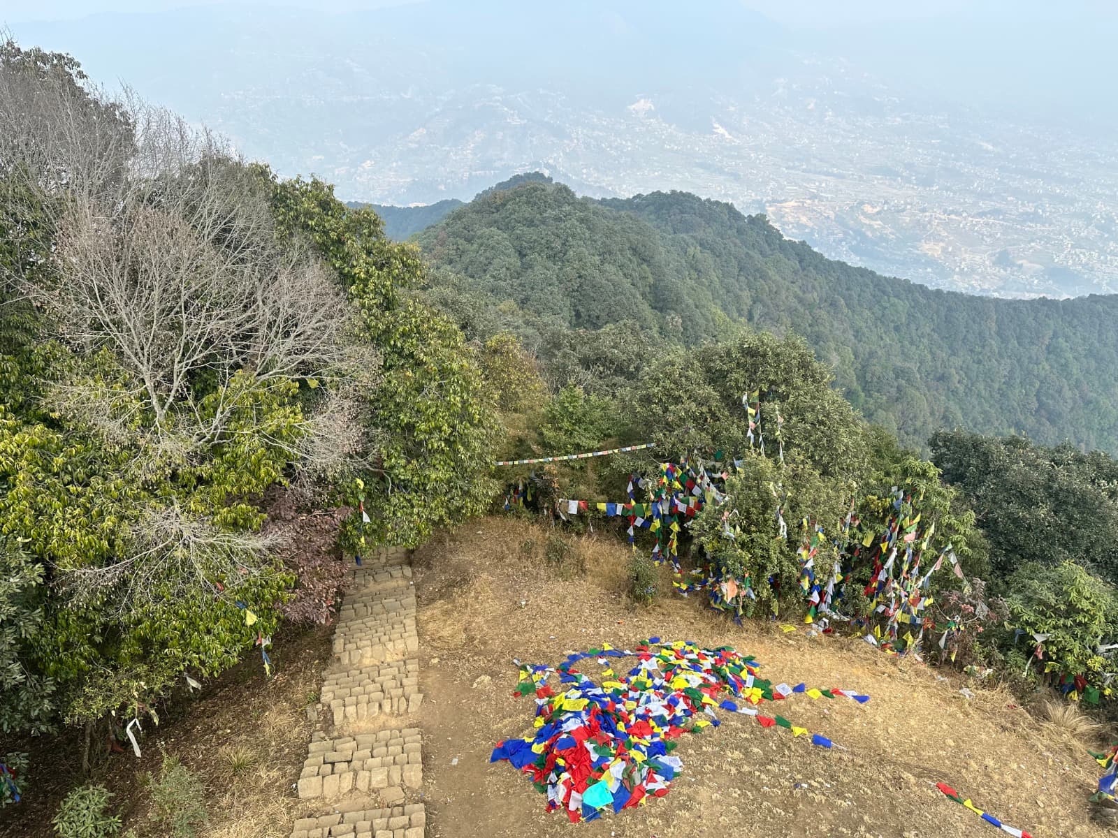 Topographic map visualization of the trail route winding through green valleys